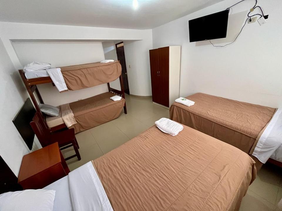 La Casa Del Turista Hotel ชาชาโปยาส ภายนอก รูปภาพ